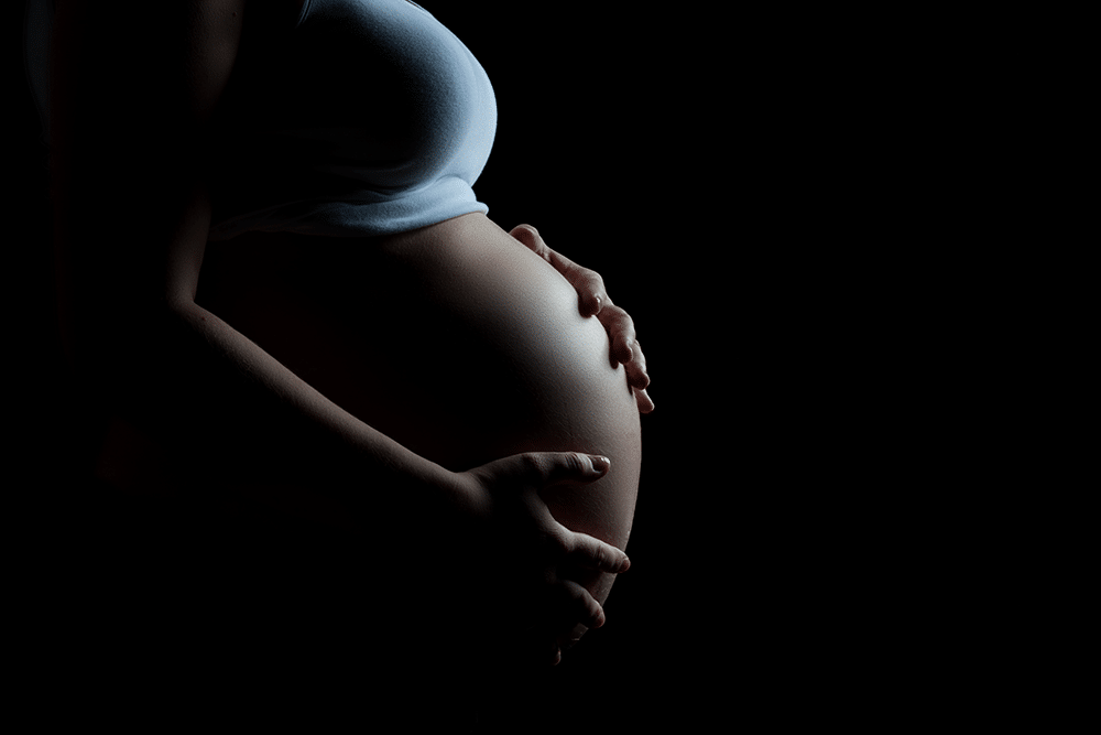 Schwangerschaftsbilder-Schwangerschaftsfotos-Schwangerschaft-Fotoshooting-Babybauch-Kulmbach-Hof-Weiden-Würzburg-Köln-Kassel-Berlin-Fotostudio