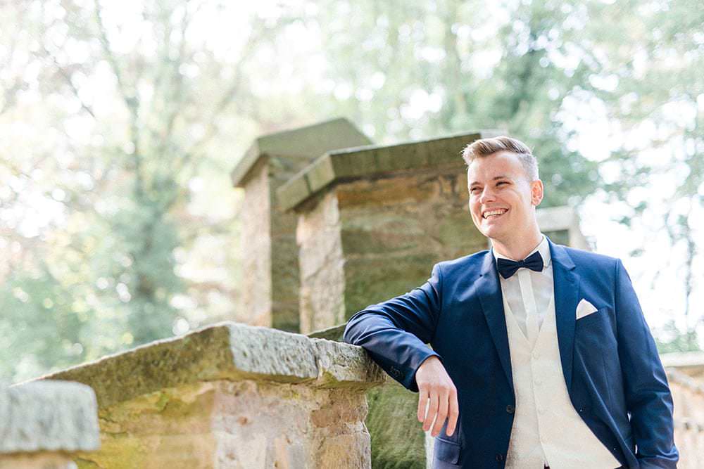schloss-garvensburg-fotoshooting-hochzeit-fotograrf-fotograph-braeutigam-braut-kassel-fritzlar-max-hoerath