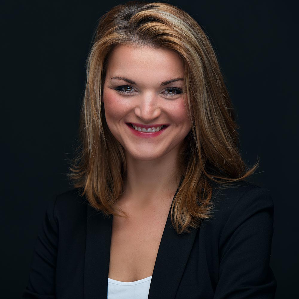 Businessfotos-Bewerbungsbilder-Fotograf-Fotoshooting-Fotostudio-Kulmbach-Bayreuth-Bamberg-Coburg-max-Hörath %Fotograf Max Hörath Design % 3