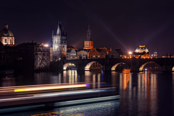 schifffahrt-Moldau-Prag-Prague-Sights-Sightseeing-Night-Karlsbrücke-Pražský-hrad-Fotokurs-Urlaubsbilder-Nachbearbeitung