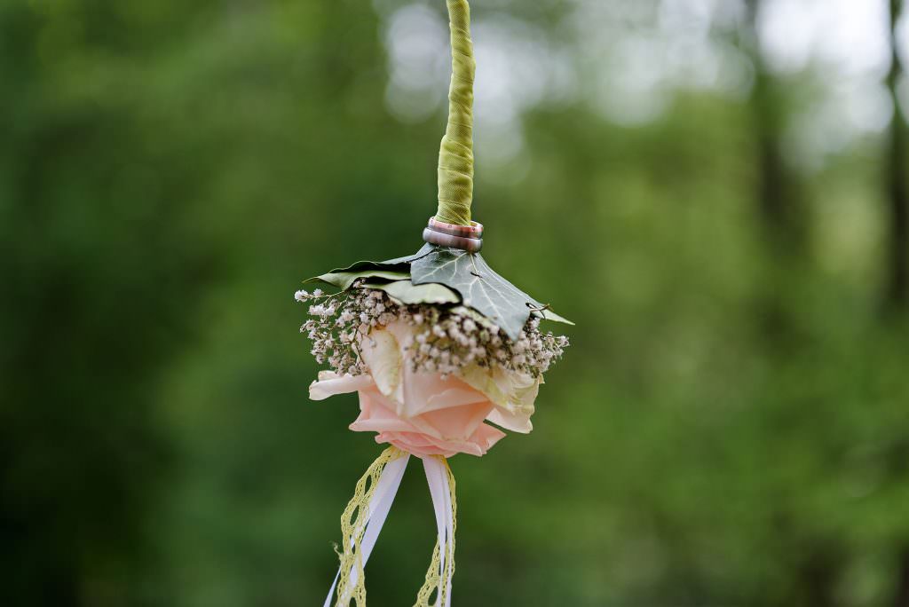 hochzeitsringe-ringe-hochzeit-schmuck-braut-braeutigam-hochzeitsfotograf-fotograf-berlin-hamburg-koeln-erfurt-selb-hof-weiden-pegnitz-kulmbach-bayreuth Hochzeitsfotograf Max Hörath