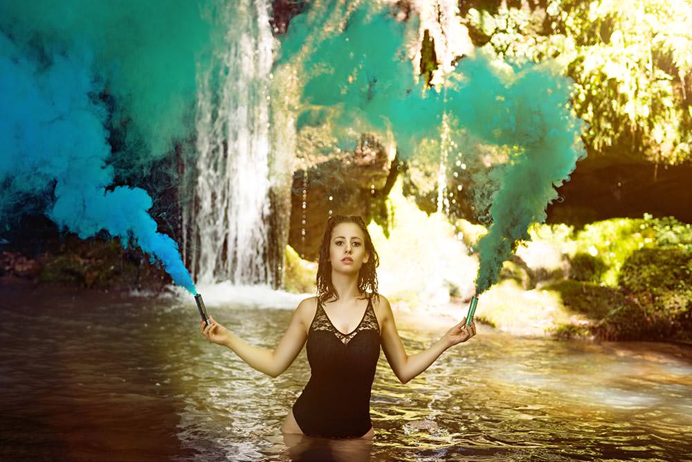 16 C Wasserfall Fotoshooting Maxhoerathdesign De