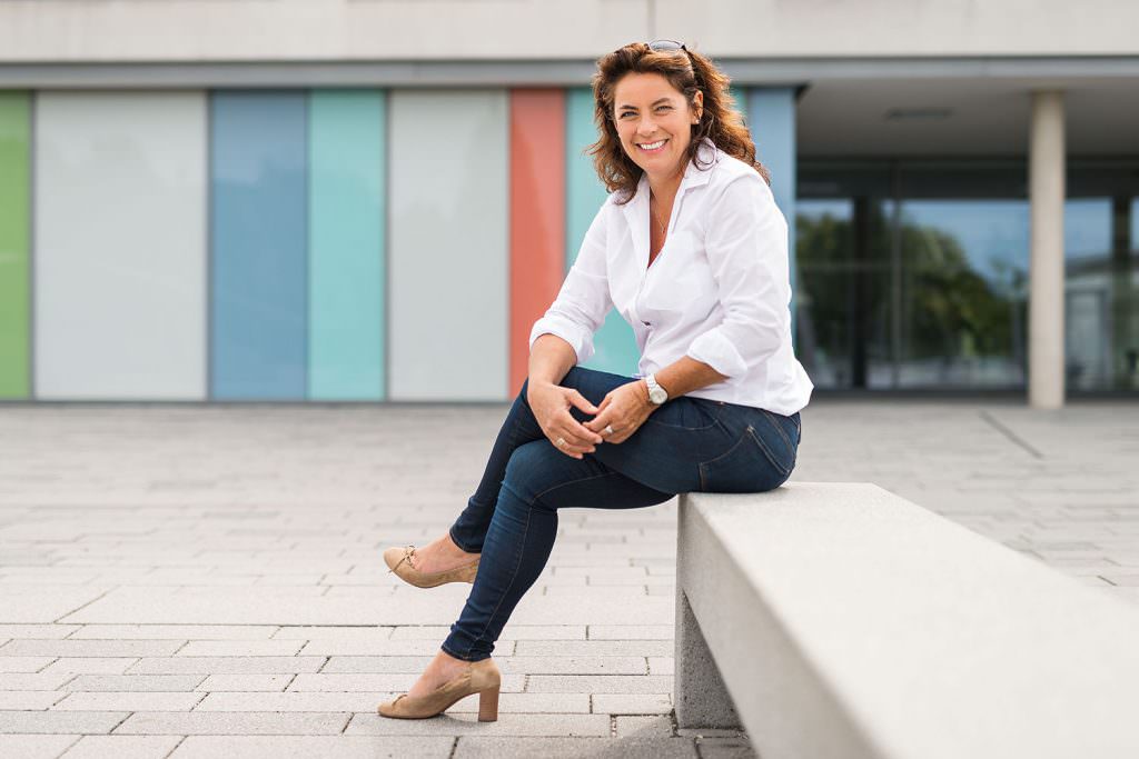 einzigartige-businessbilder-imagebilder-business-bewerbung-employer-branding-werbeagentur-max-hoerath-fotograf-bewerbungsbilder-fotostudio-weiden-rehau-kronach-küps-köln Bewerbungsfoto