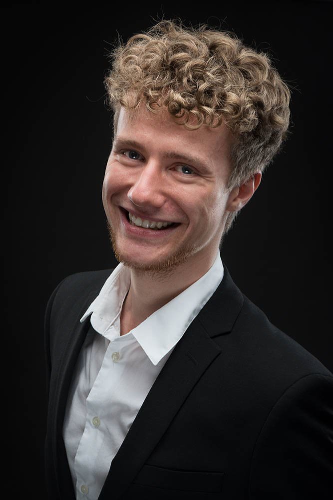 Bewerbungsbilder-Bewerbungsfotos-Bewerbung-perfekte-fotos-bilder-fotostudio-fotostudio-max-hoerath-design-Businessbilder-kulmbach-bayreuth-bamberg-coburg Bewerbungsbild