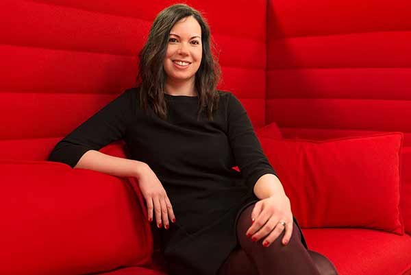 Businessfoto-Bewerbungsbilder-Businessbild-Imagebild-Mediengruppe-Oberfranken-Deutsche-Fachpresse-Serviceges-Frankfurt-Kulmbach-Bayreuth-bambergt Max Hörath Design