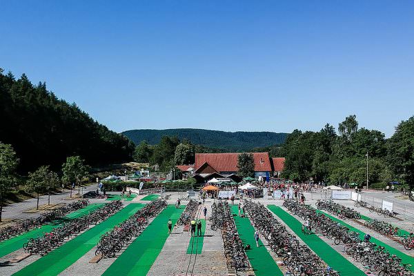 tennet-powertriathlon-trebgast-kulmbach-triathlon-sportfotograf-actionfotograf-max-hoerath-fotograf-werbefotograf-ats-schwimmen-badesee-rad-radstrecke-park-verme