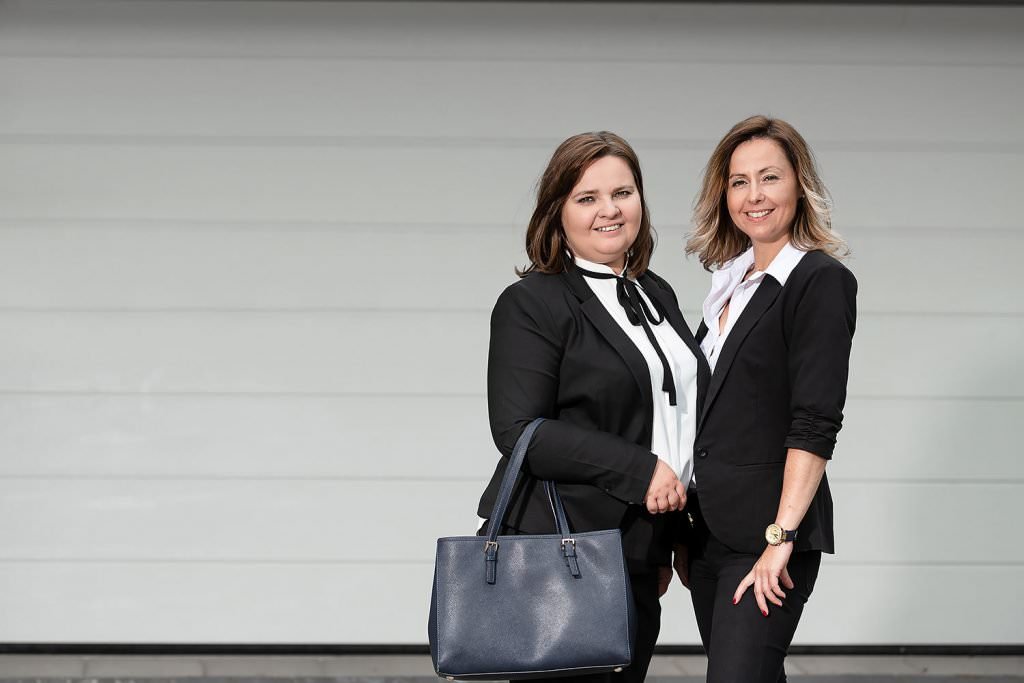 BREAK-EVES-Consulting-werbefotografie-businessfotografie-fotograf-max-hoerath-businessfotos-imagebilder-portraitfotografie-muenchen Teamfotos Gruppenbilder Businessbilder