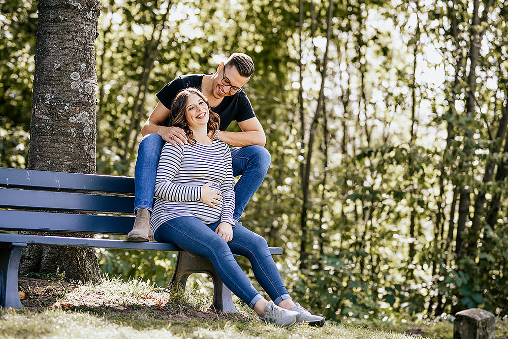 Babybauch Shooting mit dem Fotograf Max Hörath