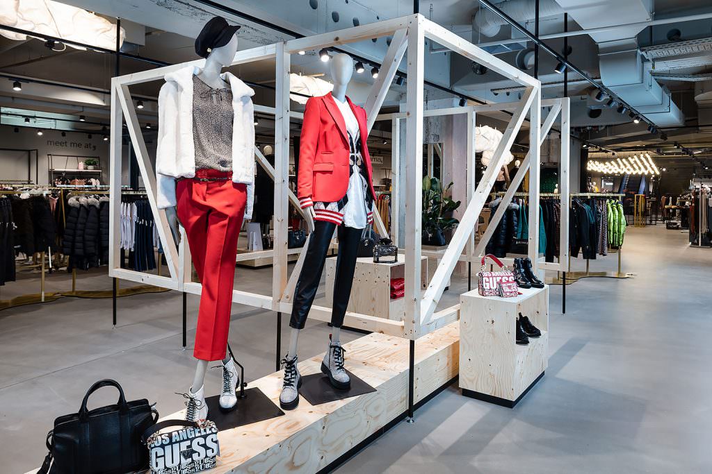 imagefotos-architekturfotograf-interiorfotos-frey-geschaeftsausstattung-handel-imagebilder-werbefotografie-werbefotograf-fotostudio-max-hoerath Firmenfotos - Frey Modehaus