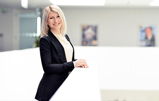 bewerbungsfotos-bewerbungsbild-businessfoto-bewerbung-bayreuth Bewerbungsfotos für Frauen - On Location