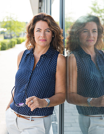 bewerbungsfotos-bewerbungsbild-businessfoto-bewerbung-coburg Bewerbungsfotos für Frauen - On Location