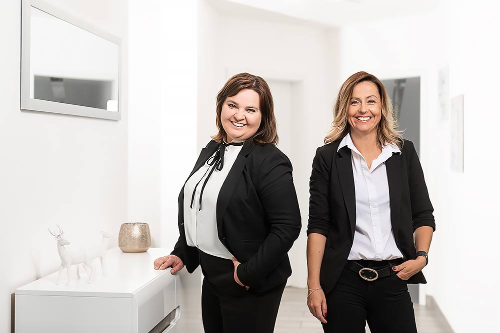 mitarbeiterfotos-businessfotografie-teamfotos-wuerzburg Moderne Mitarbeiterfotografie von Max Hörath Design