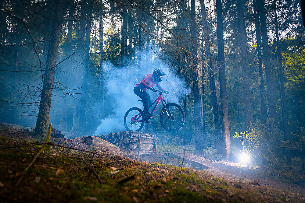 Actionfotograf Downhill Mountainbiking Kronach
