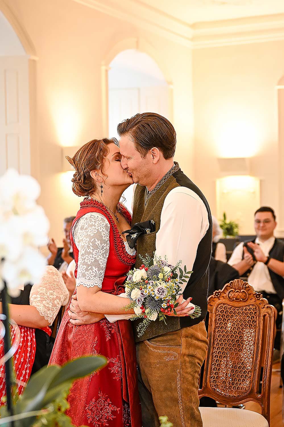 hochzeit in kulmbach - standesamtliche trauung im rathaus kulmbach - max hoerath design